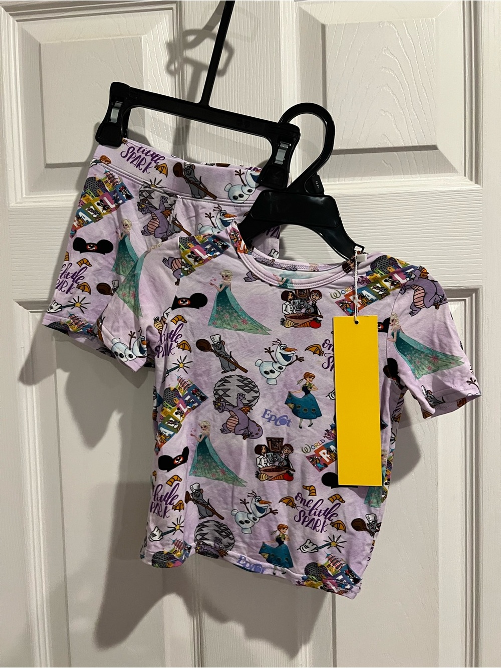 Bamboo- Kids Purple Frozen-Themed Short Sleeve Top and shorts.